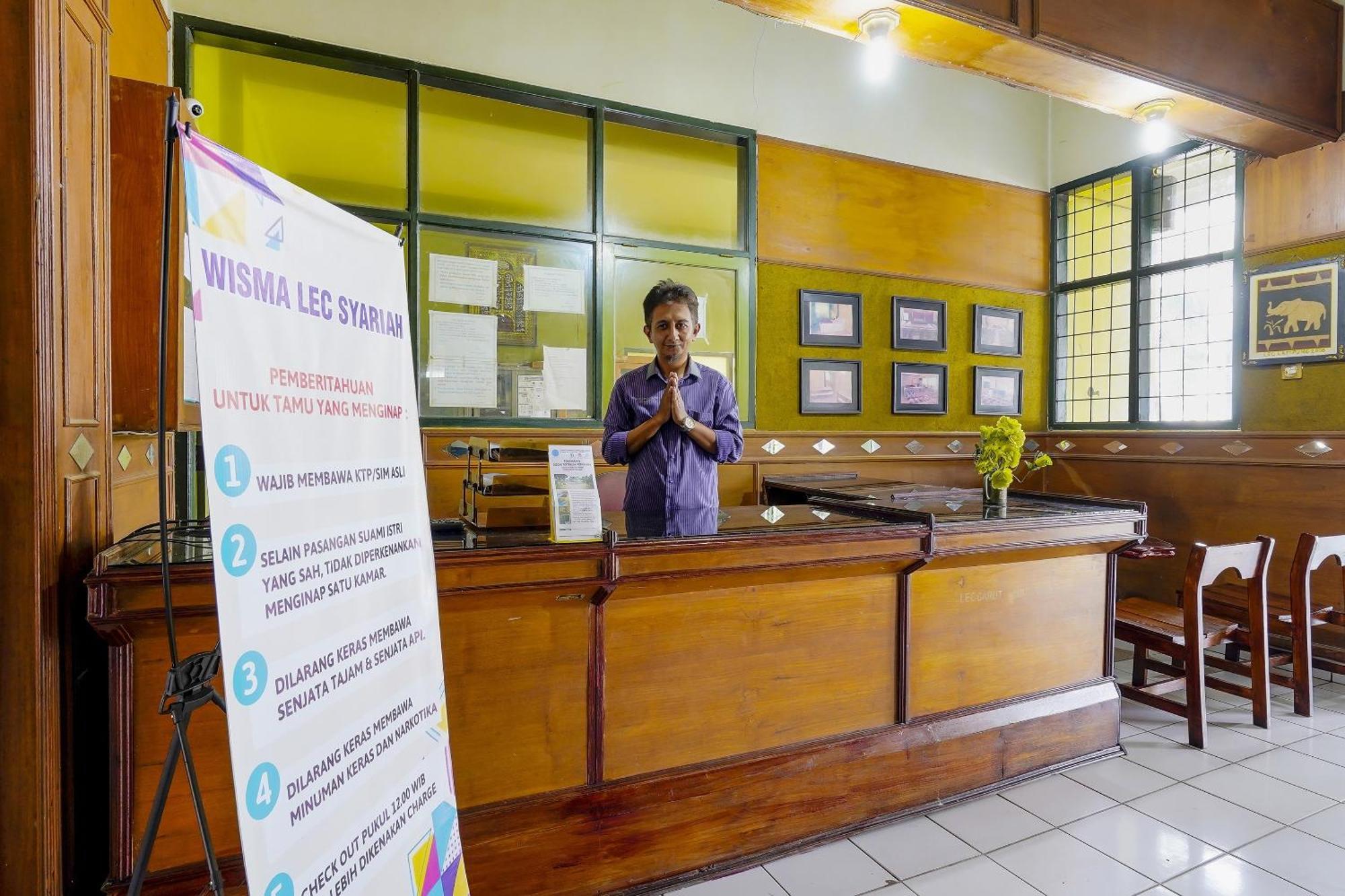Spot On 91064 Wisma Lec Syariah Garut Kültér fotó
