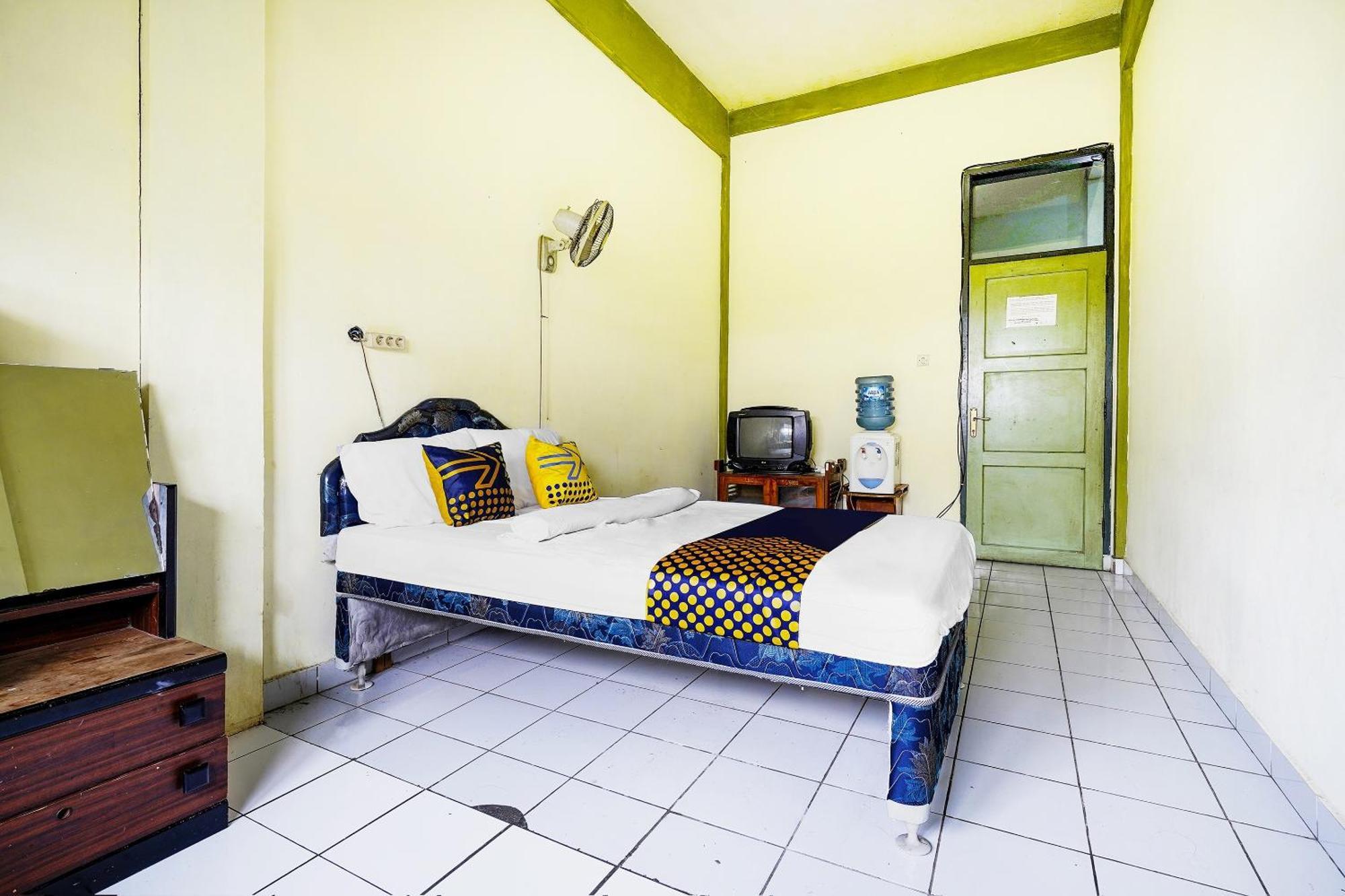 Spot On 91064 Wisma Lec Syariah Garut Kültér fotó