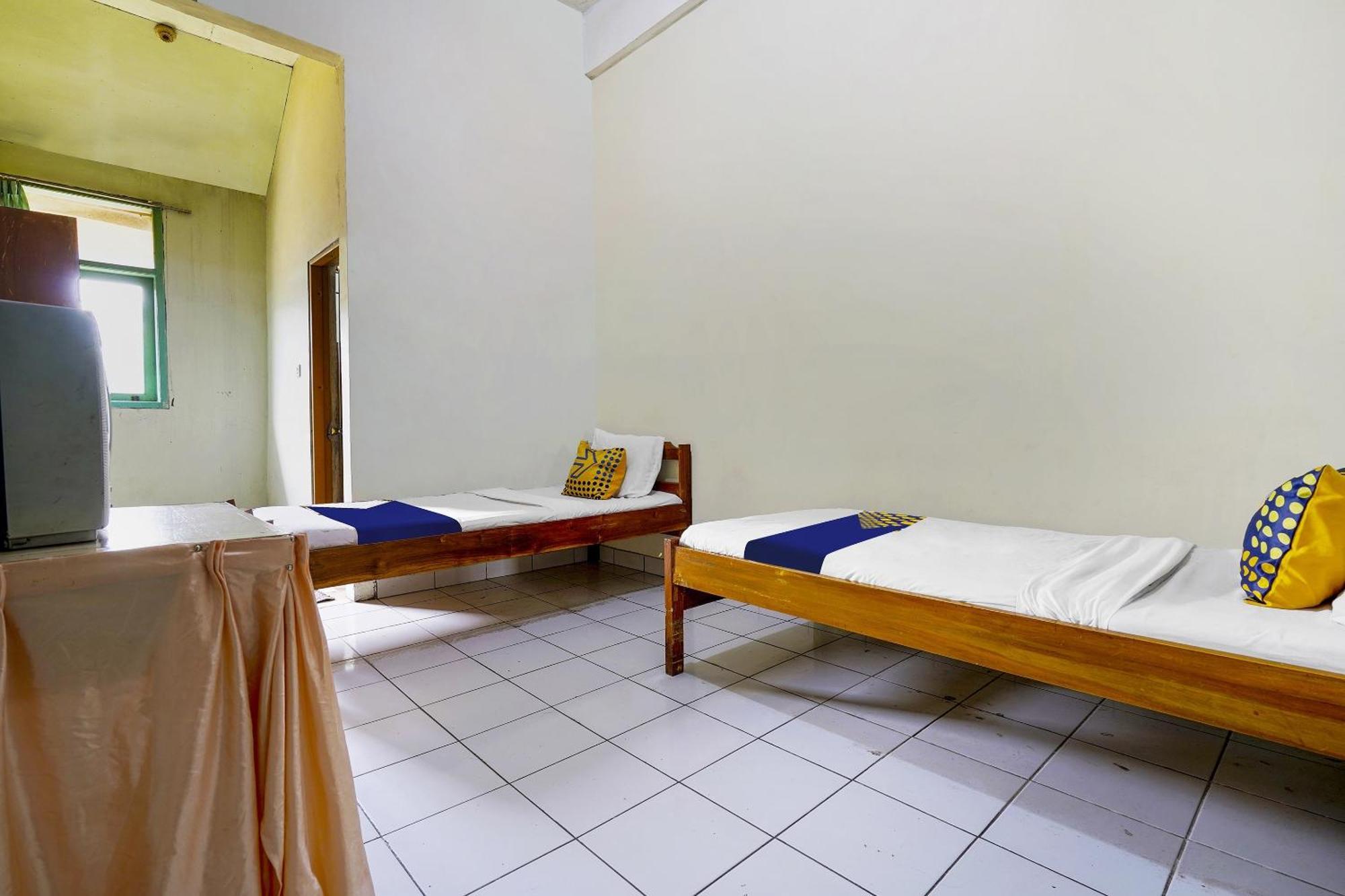 Spot On 91064 Wisma Lec Syariah Garut Kültér fotó
